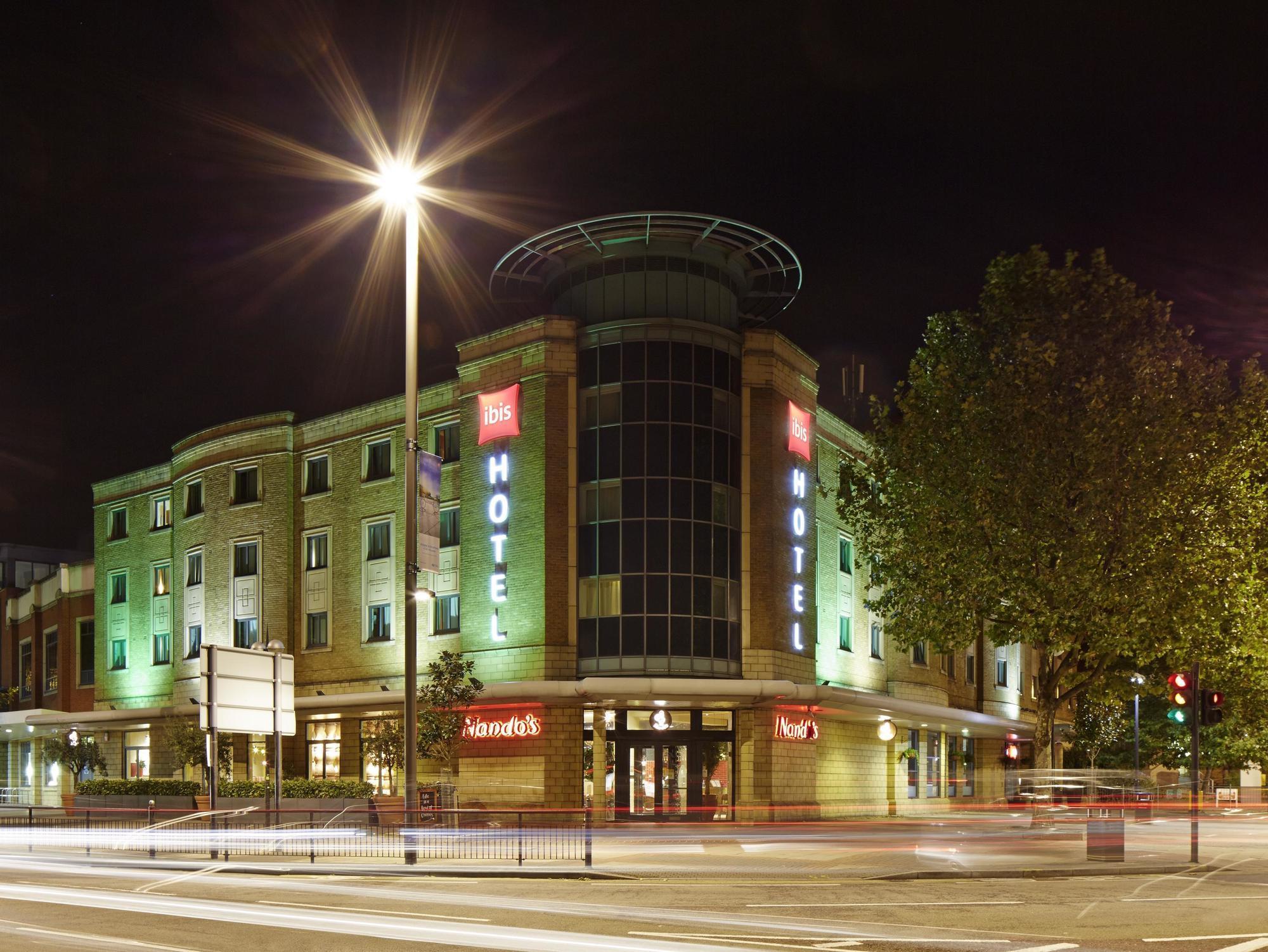 Ibis London Stratford Hotel Exterior photo