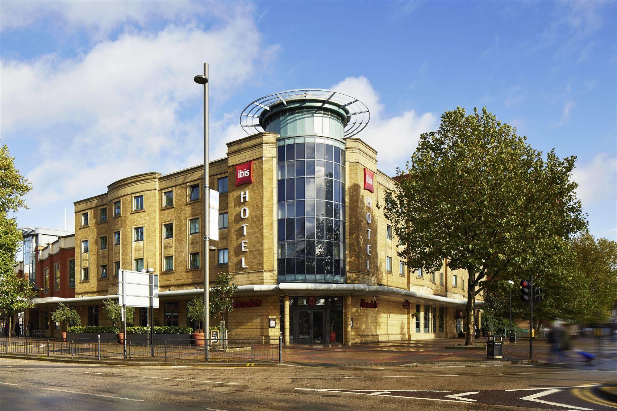 Ibis London Stratford Hotel Exterior photo