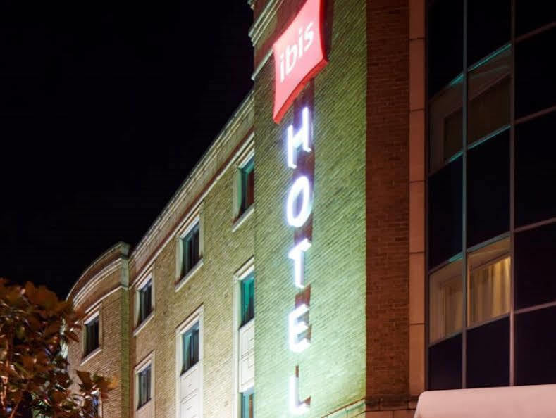 Ibis London Stratford Hotel Exterior photo